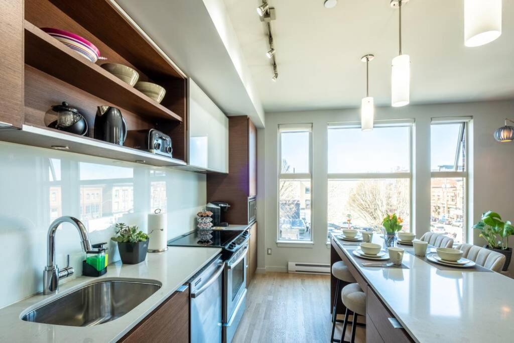 Clean 3Rd Floor 1 Bedroom Apt In Old Town China Town فكتوريا المظهر الخارجي الصورة